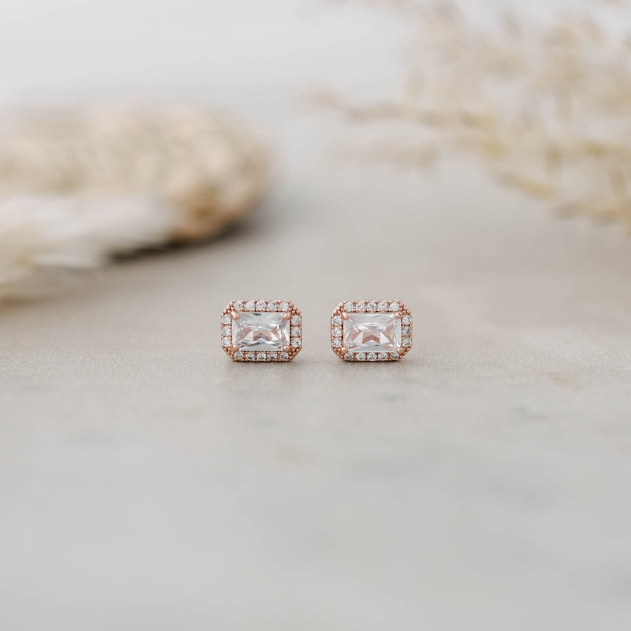 EMPRESS STUDS