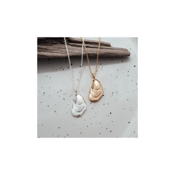 MUSSELL SHELL NECKLACE