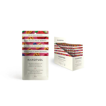 HANDFUEL RAW NUTS + WILD BERRIES