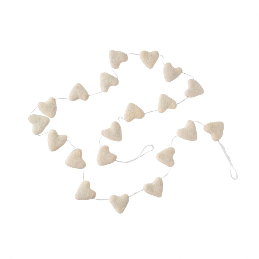 FELT HEART GARLAND