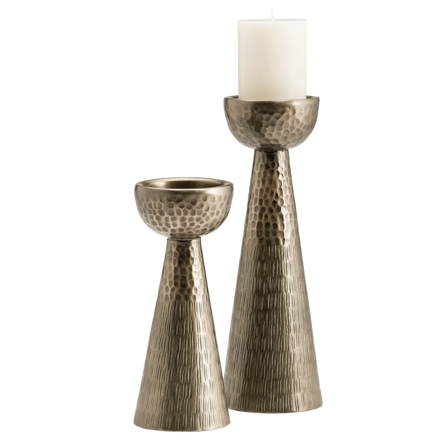 MAKIRA HAMMERED ANTIQUE BRASS PILLAR CANDLE HOLDER