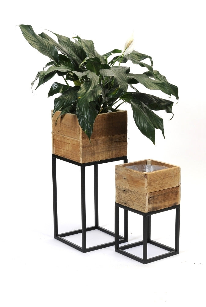 BLK/WOOD SQUARE PLANTERS