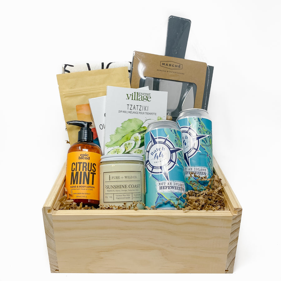 COASTAL VIBES GIFT BOX