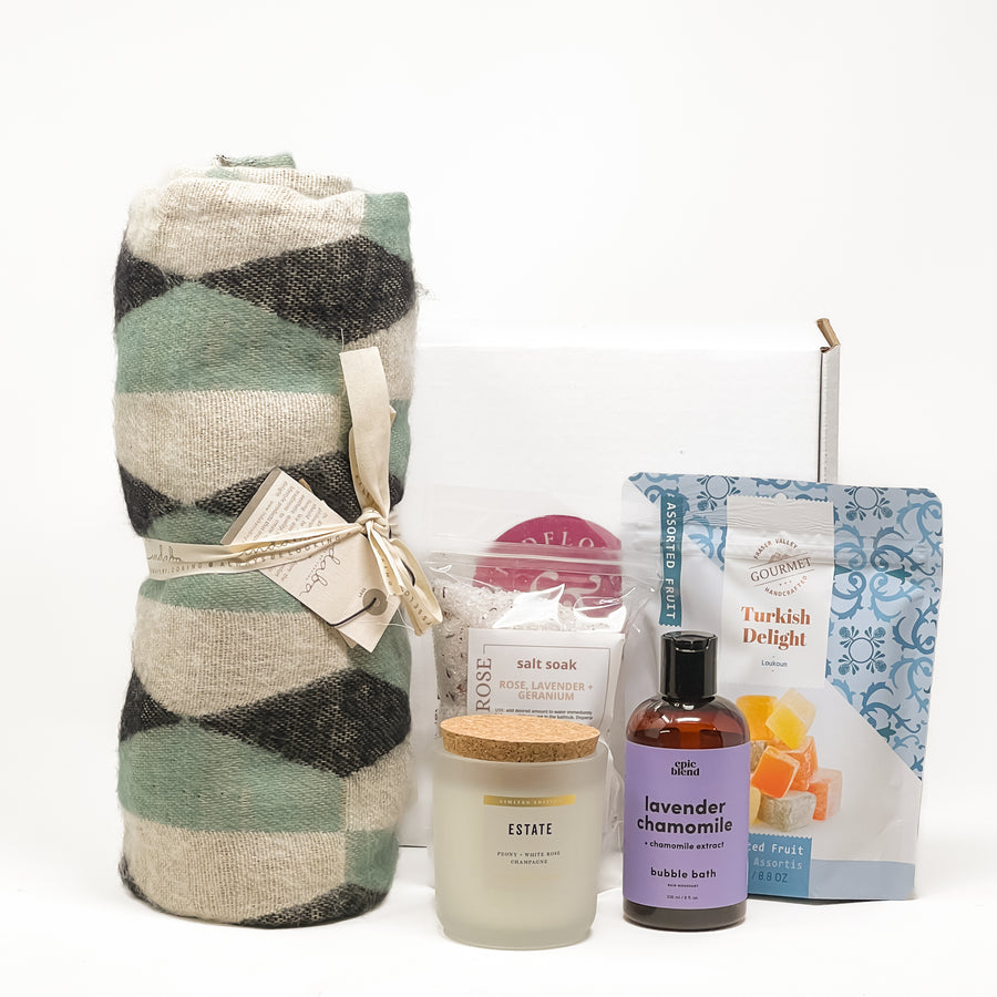 THE COZY DAY GIFT BOX
